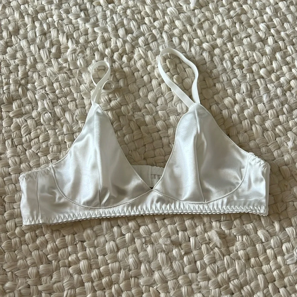 White satin bralette size small - Picture 1 of 3